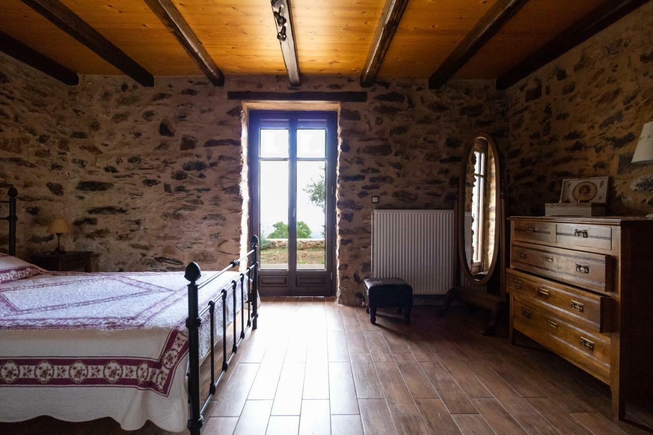 Гостевой дом Luxury House In The Hills Спарта Экстерьер фото