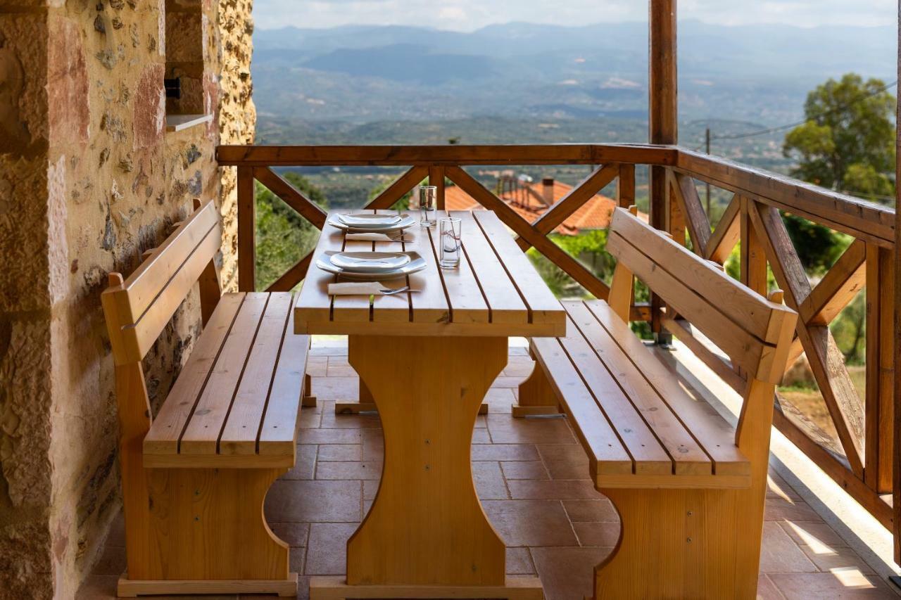 Гостевой дом Luxury House In The Hills Спарта Экстерьер фото
